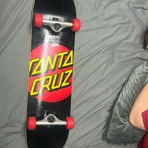 brand new santa cruz skate bored never brought outside brand new grip